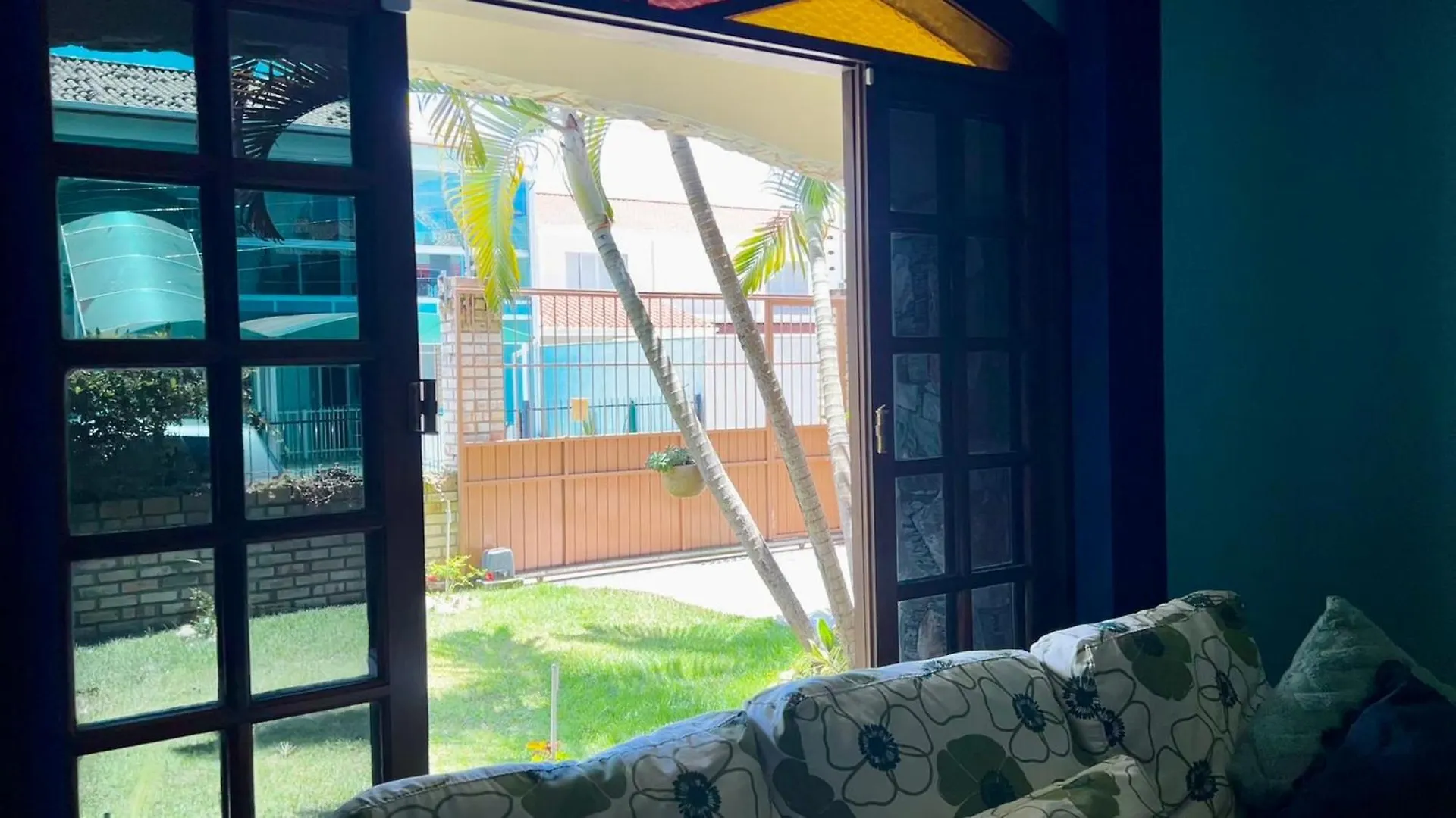 Casa Espacosa Com Sala De Jogos Interna E Externa Florianopolis Brazil