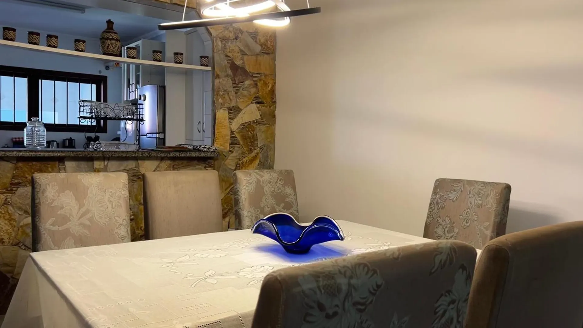 Casa Espacosa Com Sala De Jogos Interna E Externa Florianopolis Brazil
